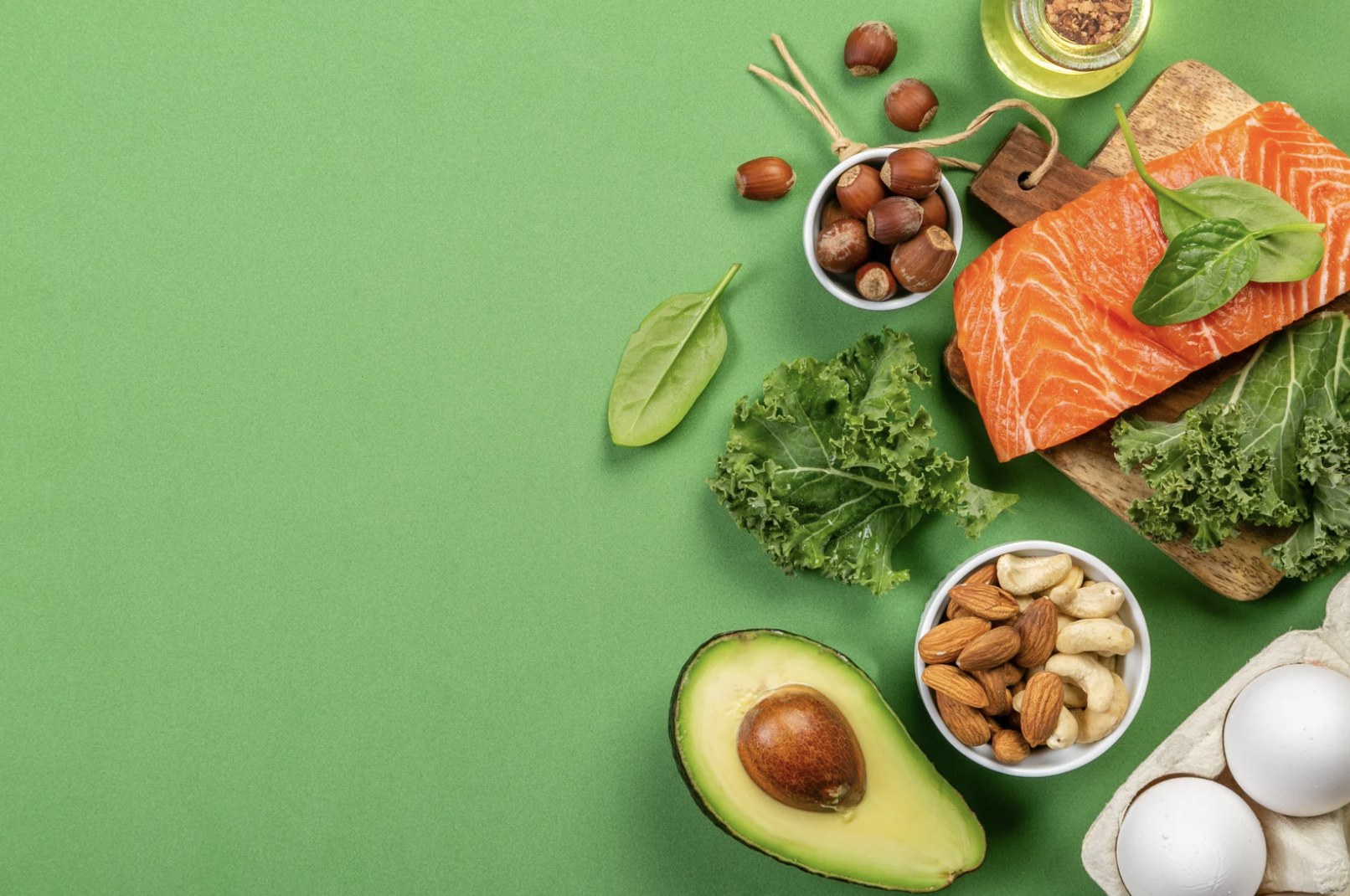 Alimentos que apoiam a função tiroideia: peixe, ovos, castanhas-do-Brasil e sementes